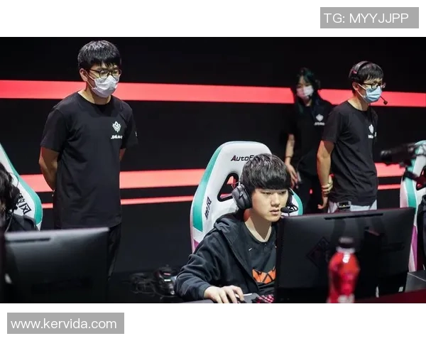 TES战队在Major赛积分榜上以69分稳居第一位置展现强大实力 TES战队在Major赛积分榜上以69分稳居第一位置展现强大实力