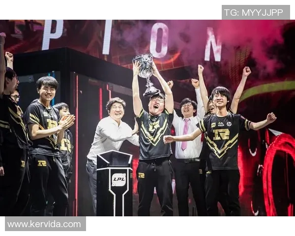 王者荣耀意识排名再创新高RNG战队表现引发热议与期待 王者荣耀意识排名再创新高RNG战队表现引发热议与期待