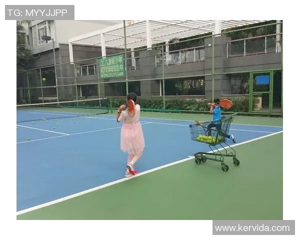 深圳网球队的反击之道:探索网球深度与战术创新的完美结合 深圳网球队的反击之道:探索网球深度与战术创新的完美结合