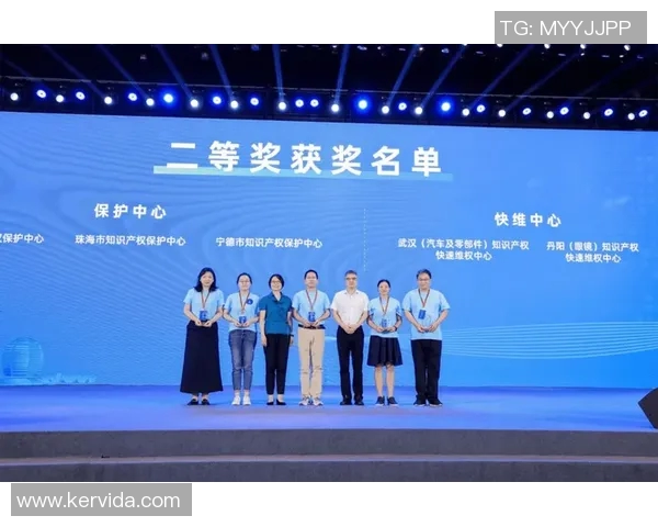 重庆篮球队灵活性探讨:如何提升战术应变能力与团队协作 重庆篮球队灵活性探讨:如何提升战术应变能力与团队协作