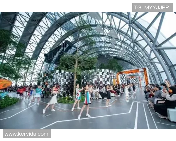 重庆街舞队的节奏魅力与文化传承深度探讨