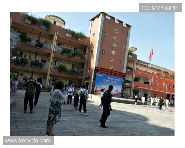 张军的英雄联盟人生深度对话探索游戏背后的梦想与坚持