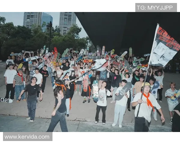 武汉滑板队的蜕变与成长：一段关于青春与梦想的纪实之旅