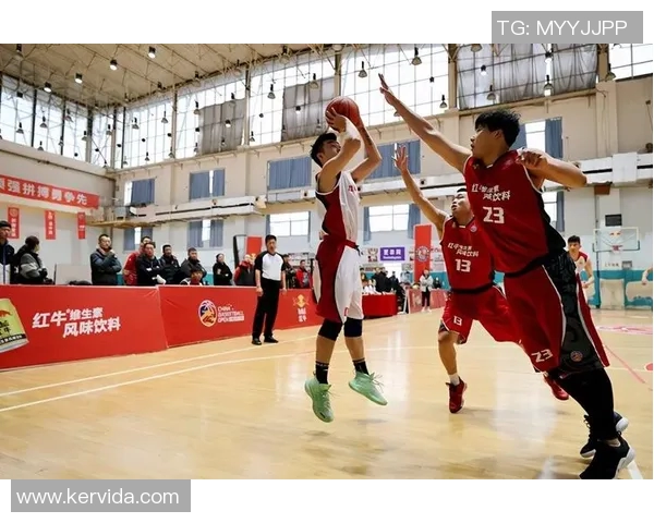 深入分析西安篮球队的战术风格与节奏控制技巧 深入分析西安篮球队的战术风格与节奏控制技巧