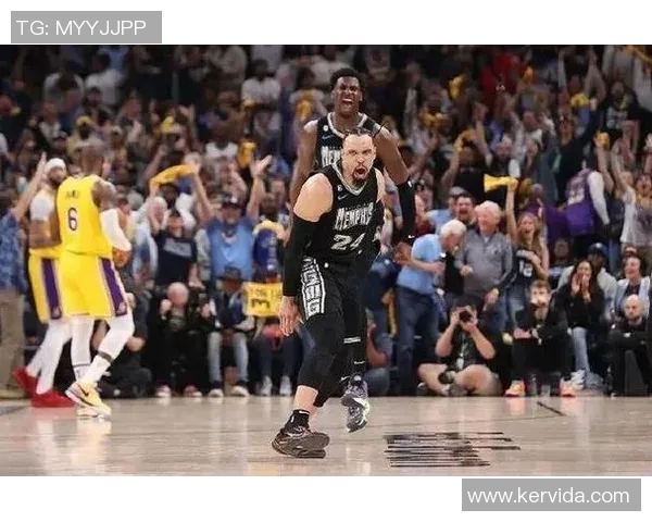 2021年灰熊与湖人激战回顾：精彩瞬间与赛季影响分析