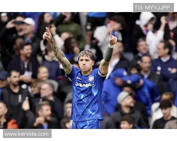 切尔西主场迎战维迪斯期待精彩对决展现足球魅力与团队精神 切尔西主场迎战维迪斯期待精彩对决展现足球魅力与团队精神