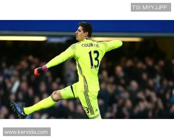 库尔图瓦：从守门员到球队灵魂的蜕变与荣耀之路