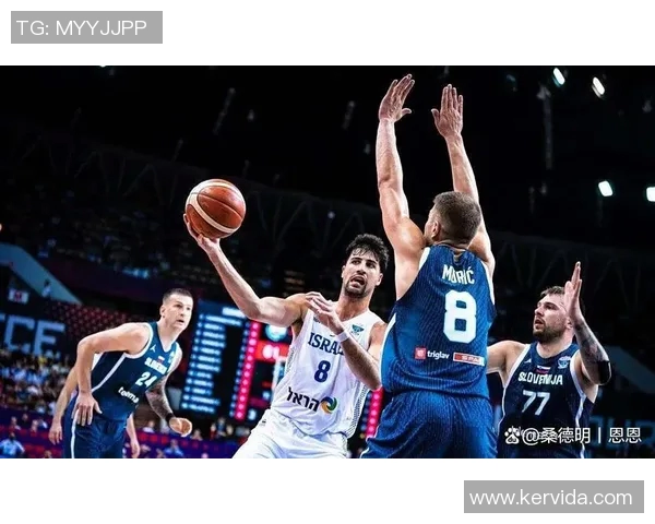 东契奇狂砍73分刷新现役得分纪录独行侠力克太阳终结11连胜