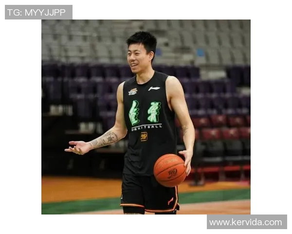 张镇麟：从篮球新星到国家队核心的成长之路与奋斗历程