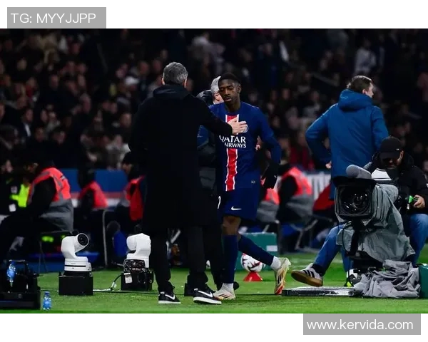 巴黎日曼与莱红牛的激战谁能在欧冠赛场笑到最后