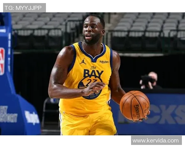 德雷蒙德格林如何在勇士队中扮演多重角色引领球队成功