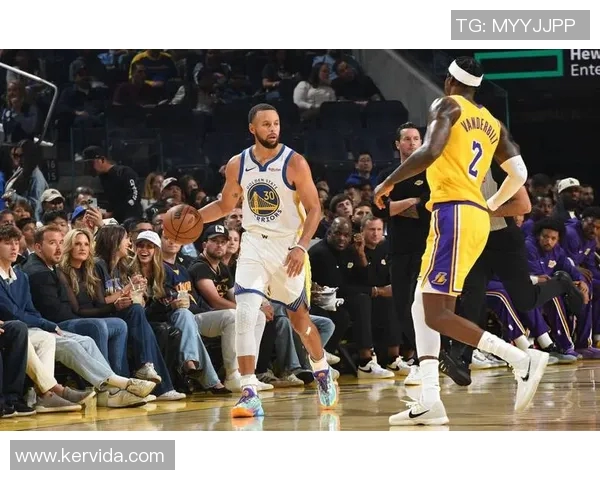 湖人勇士激战回放10月11日精彩瞬间全解析与赛后点评