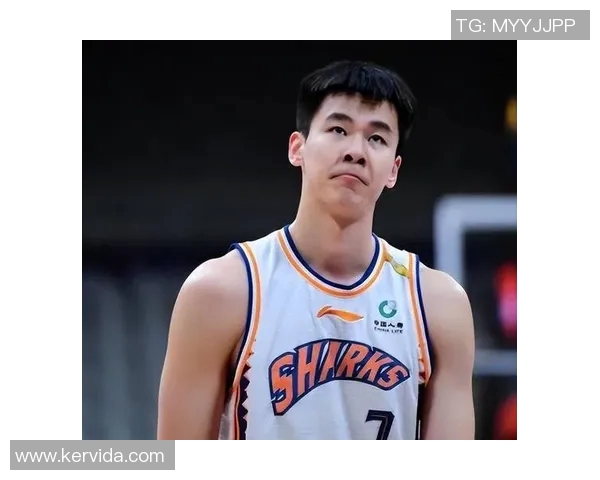 郭昊文:从篮球新星到职业生涯的辉煌之路探索与展望