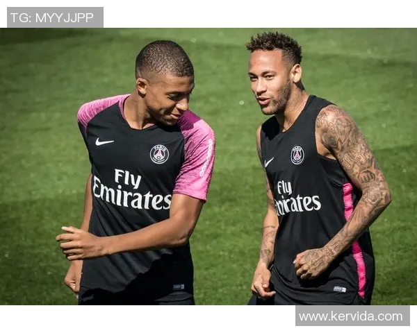 莱比锡与巴黎精彩对决现场直播全程回顾与分析