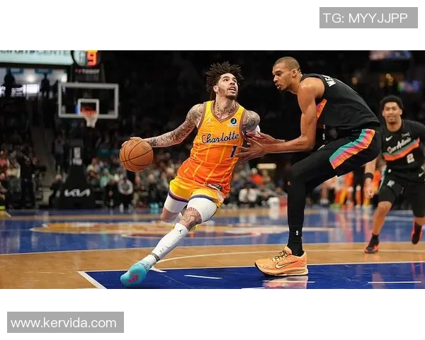 黄蜂与勇士精彩对决全场录像回放尽享篮球盛宴 黄蜂与勇士精彩对决全场录像回放尽享篮球盛宴