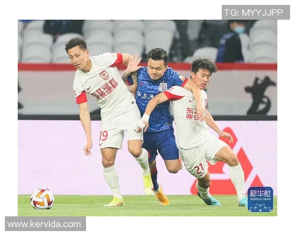 上海申花迎战重庆斯威全力争胜力争中超积分榜上游位置