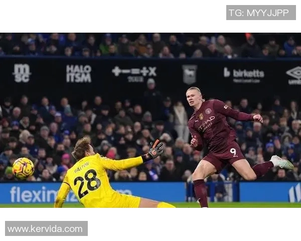 哈兰德独中五球助曼城狂胜莱比锡创欧冠新纪录