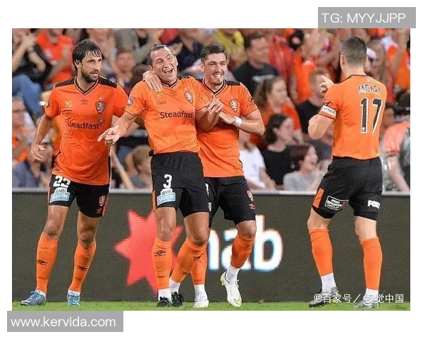 波斯光荣与中部海岸的激烈对决展现足球魅力与团队精神