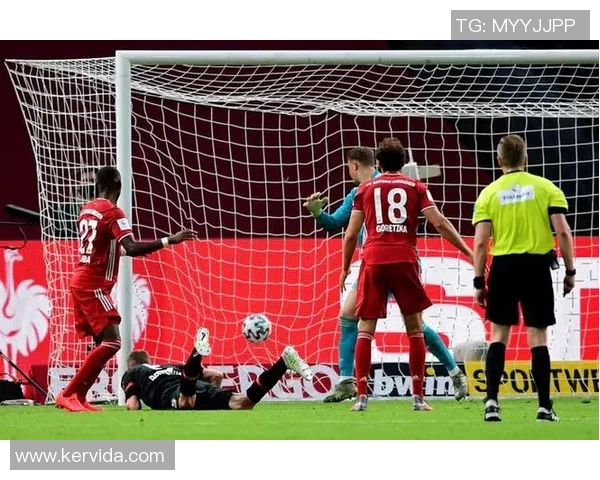 莱万重返德甲赛场引发拜仁球迷愤怒大嘘声称其忘恩负义